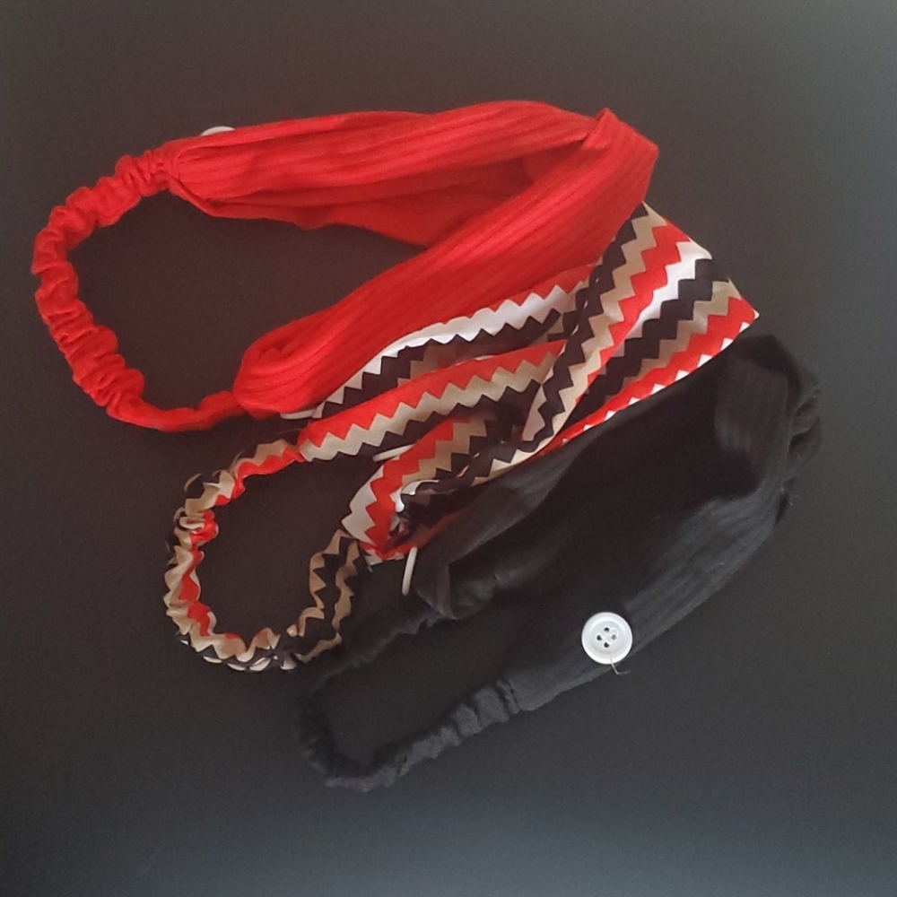 Knotted Headbands With Buttons